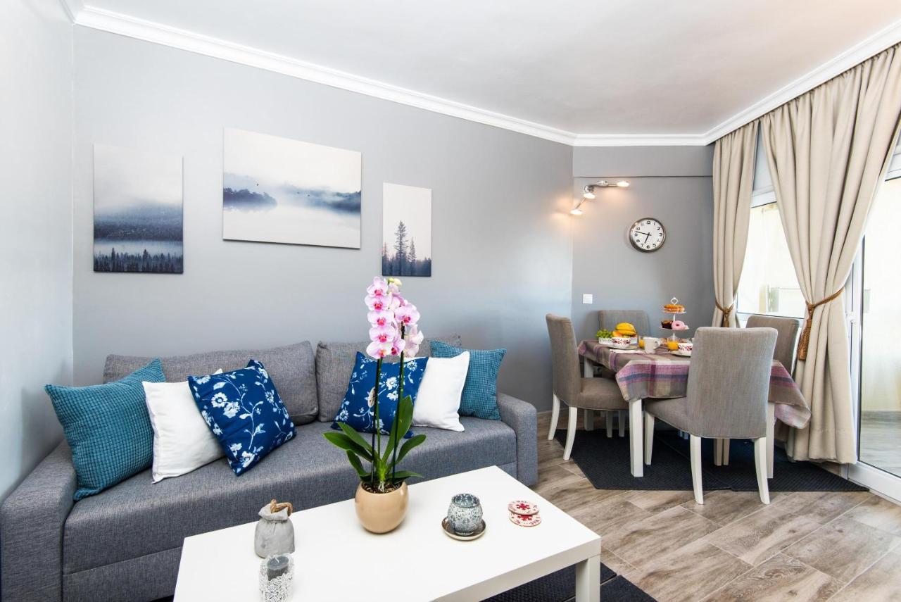 בנאלמדנה Beachfront Apartment Puerto Marina מראה חיצוני תמונה