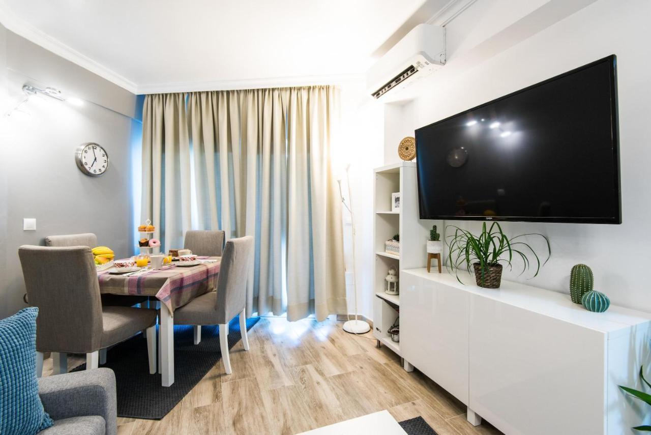 בנאלמדנה Beachfront Apartment Puerto Marina מראה חיצוני תמונה